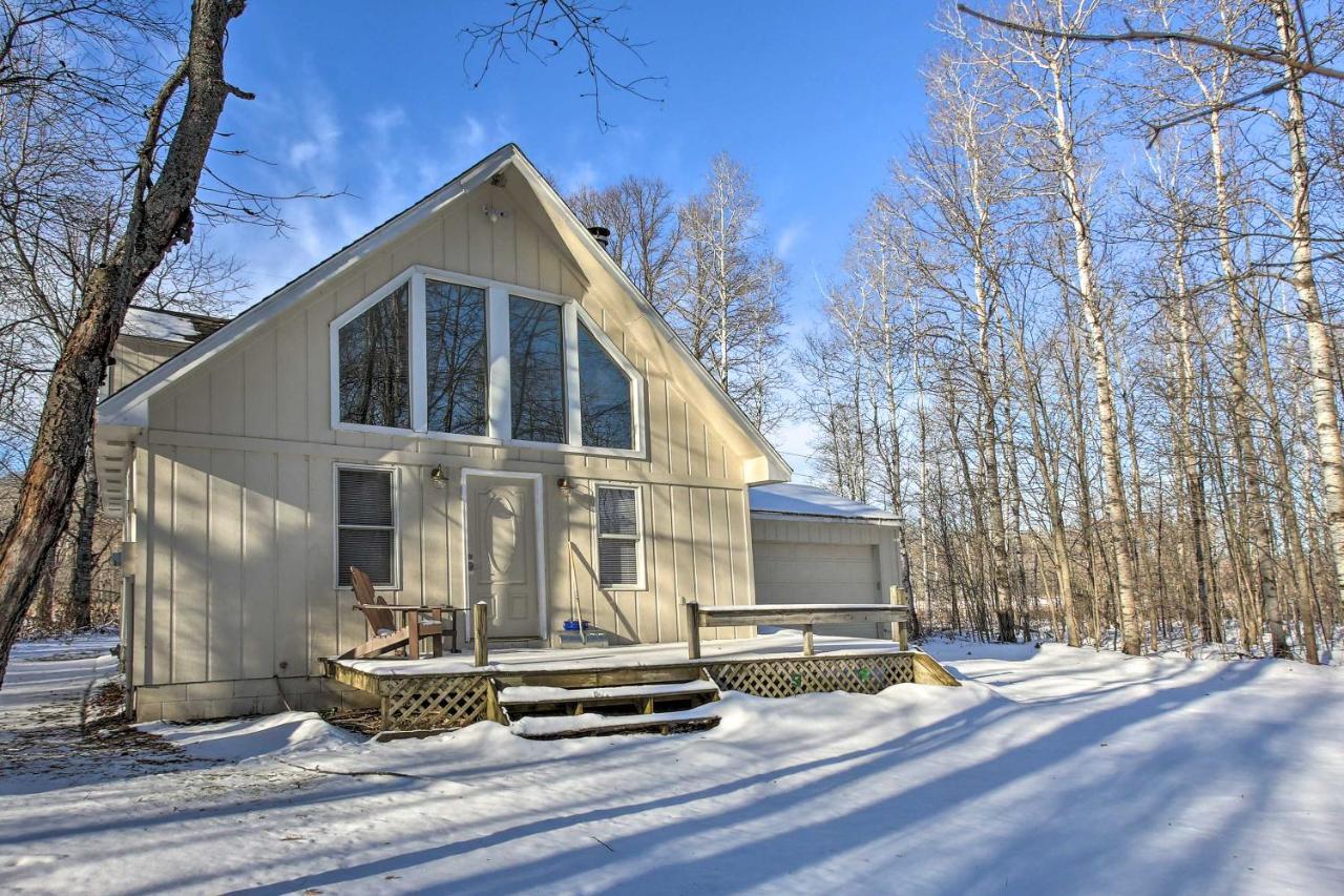 Lakes Of The North Home On Snowmobile And Atv Trail! Mancelona Екстериор снимка